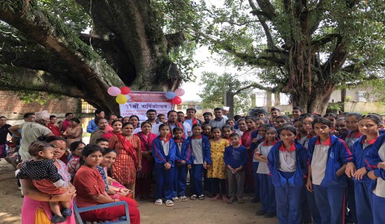 सिभिल लघुबित्त बित्तीय सस्था लि. शाखा कार्यलय खड्कभन्ज्याङद्वारा वार्षिक उत्सवको अवसरमा चौतारा ब्यबस्थापनको लागि डेक्स बेन्च बितरण