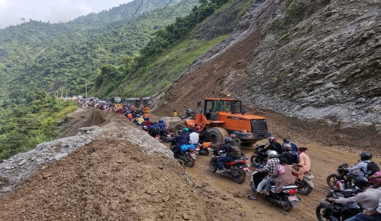 नारायणगढ–मुग्लिन सडक खण्ड दुईतर्फी खुल्यो