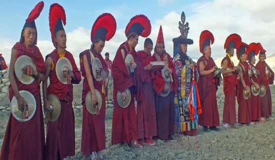 मुस्ताङको लोमान्थाङमा बौद्ध धर्मावलम्बीको तिजी पर्व सम्पन्न