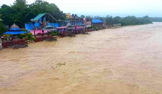 मोरङ र सुनसरीमा भारी वर्षा, सतर्क रहन जल तथा मौसम विज्ञान विभागको अनुरोध